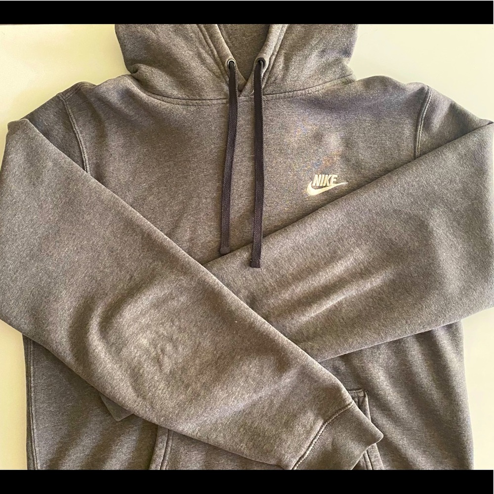 Men’s Grey Nike Club Fleece Hoodie